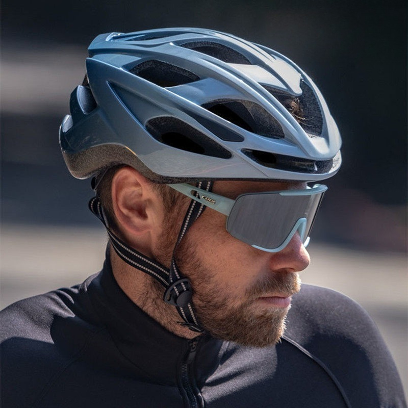 Capacete de bicicleta de taman - Cycling Gear Of The Year avaliação e preço