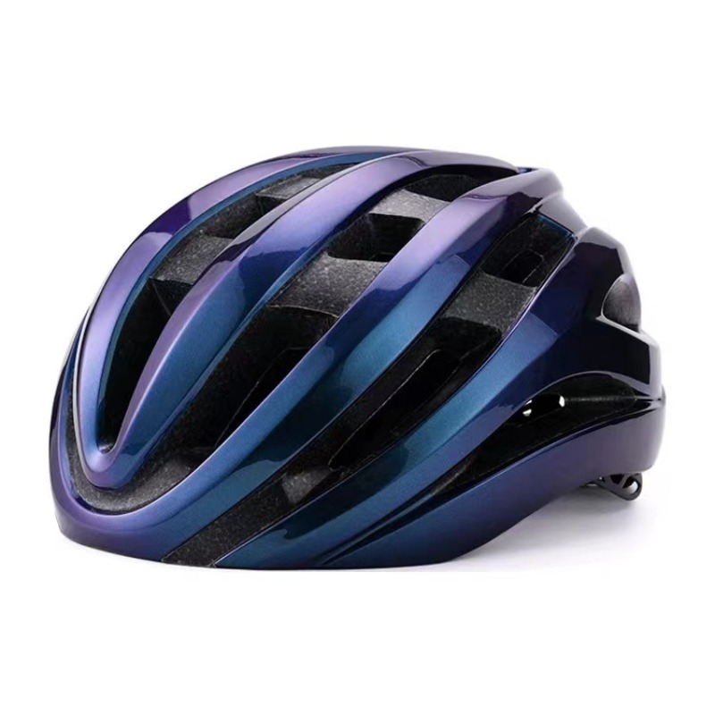 Capacete de ciclismo leve e mu - Cycling Gear Of The Year avaliação e preço